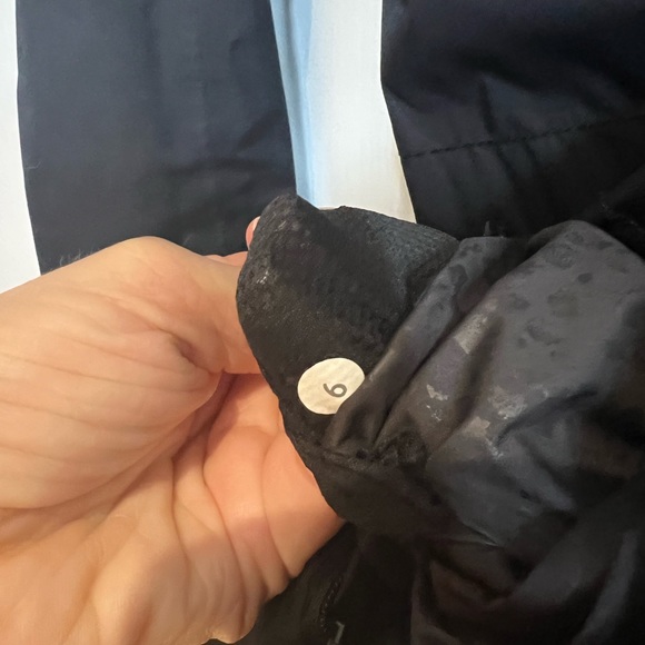SOLD Lululemon Rain Jacket - Picture 5 of 9